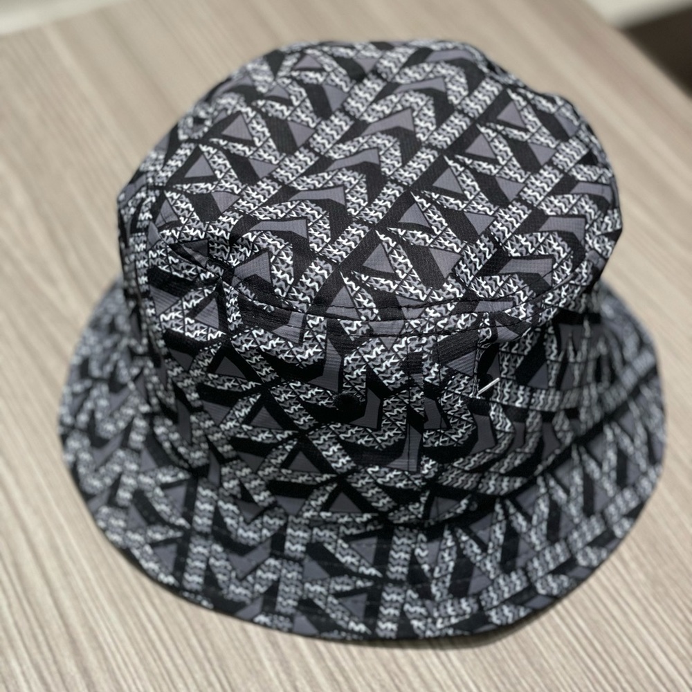 Black Bucket Hat